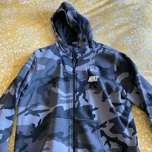 Nike camo hoodie